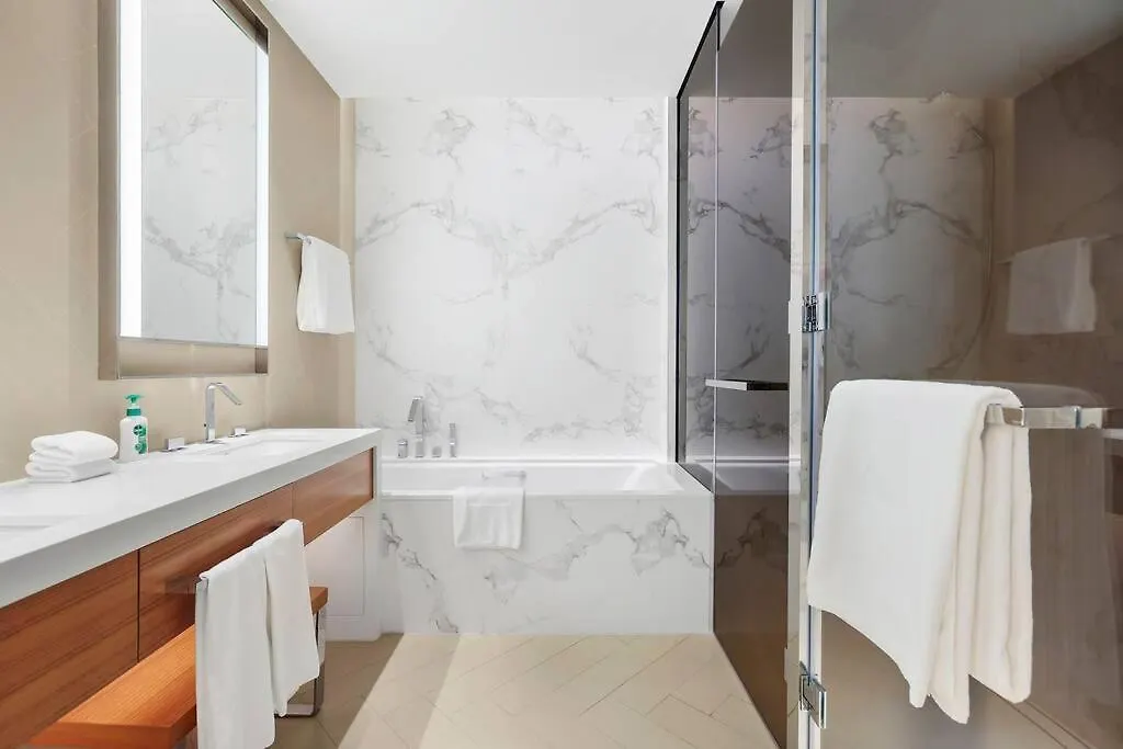 Appartamento First Class 1Br Charming City Views Dubai